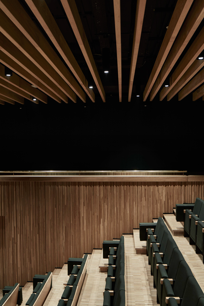 SKO-MSL-FINI-023_Auditorium.jpg