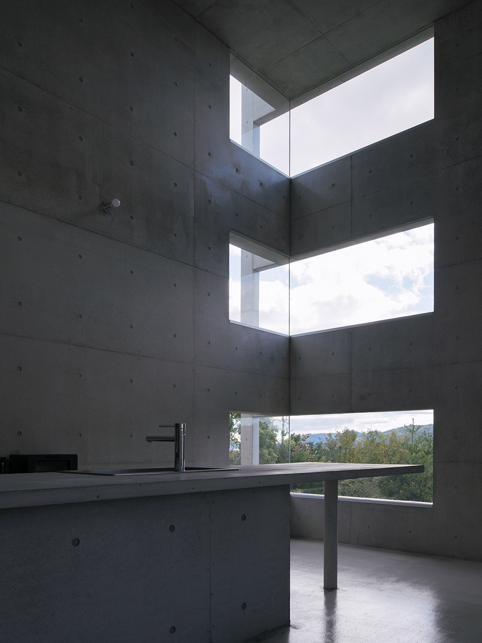 006-house-in-ajina-by-kazunori-fujimoto-architect-associates.jpg