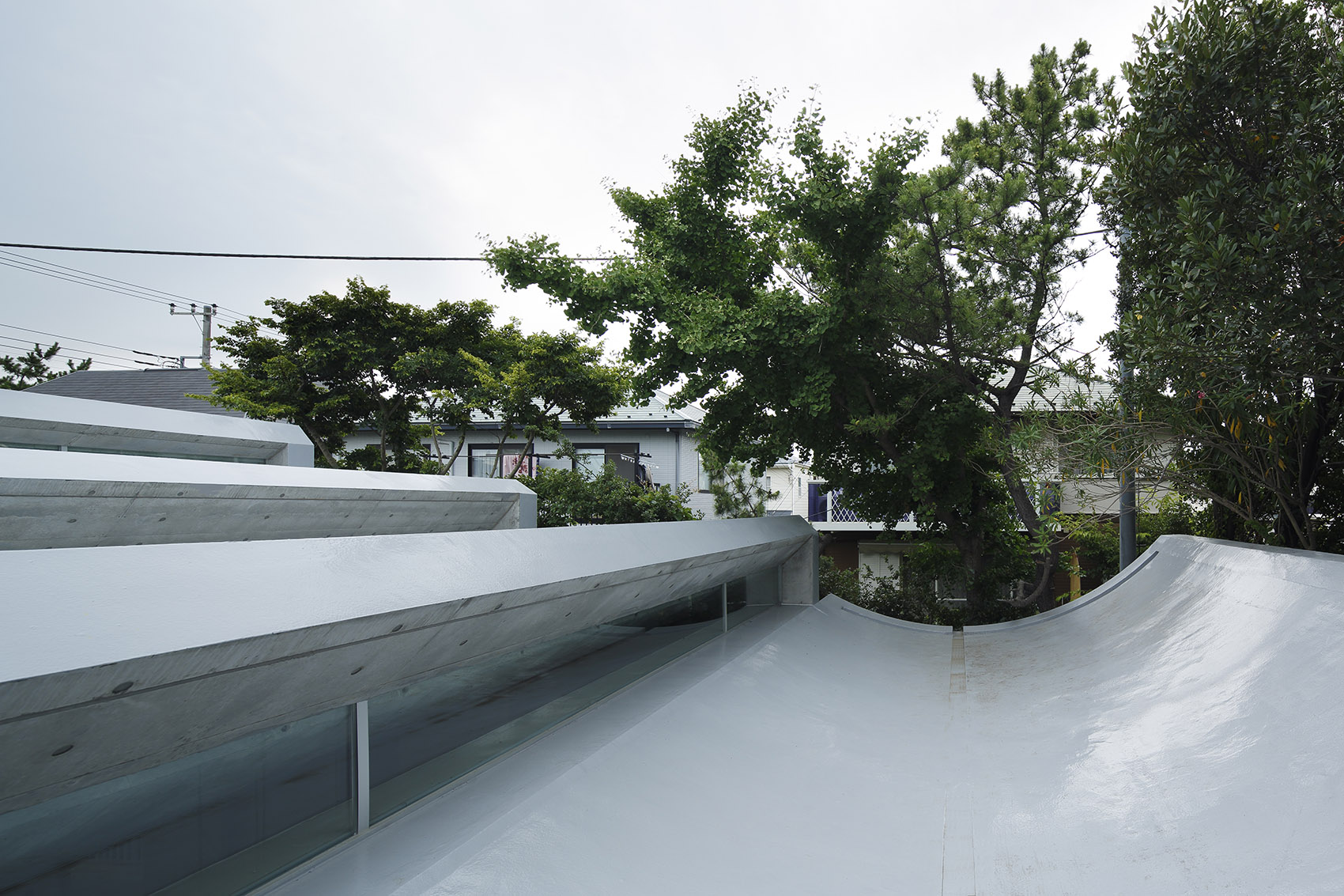 014-shonan-christ-church-by-takeshi-hosaka-architects.jpg