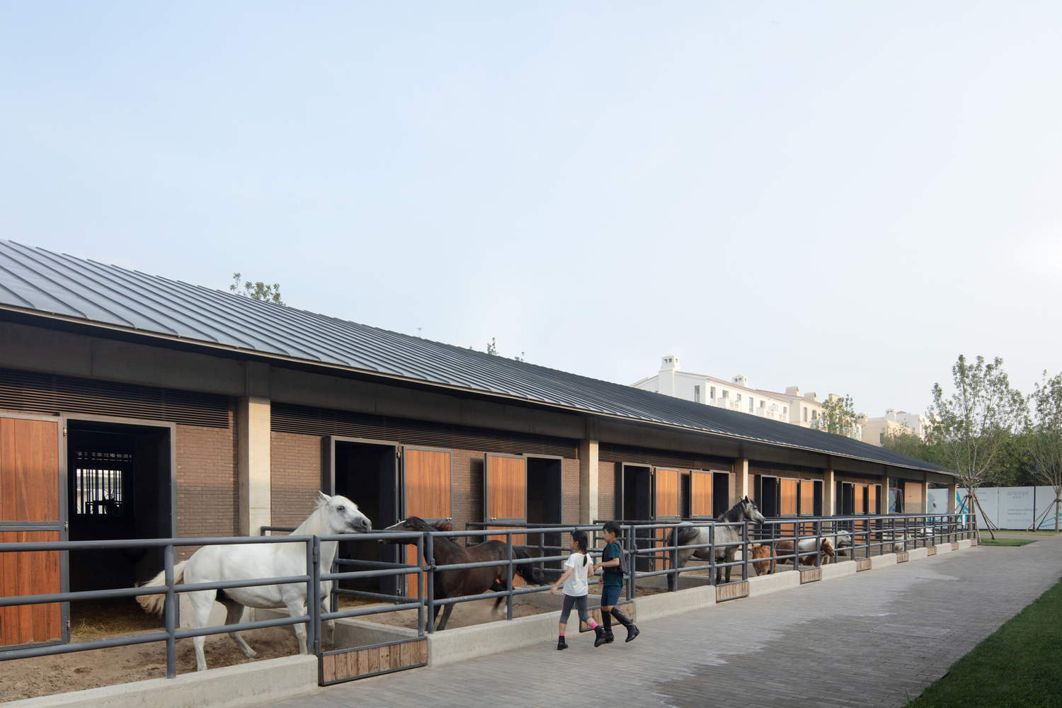 Aranya_Equestrian_Center-Stables-2.jpg