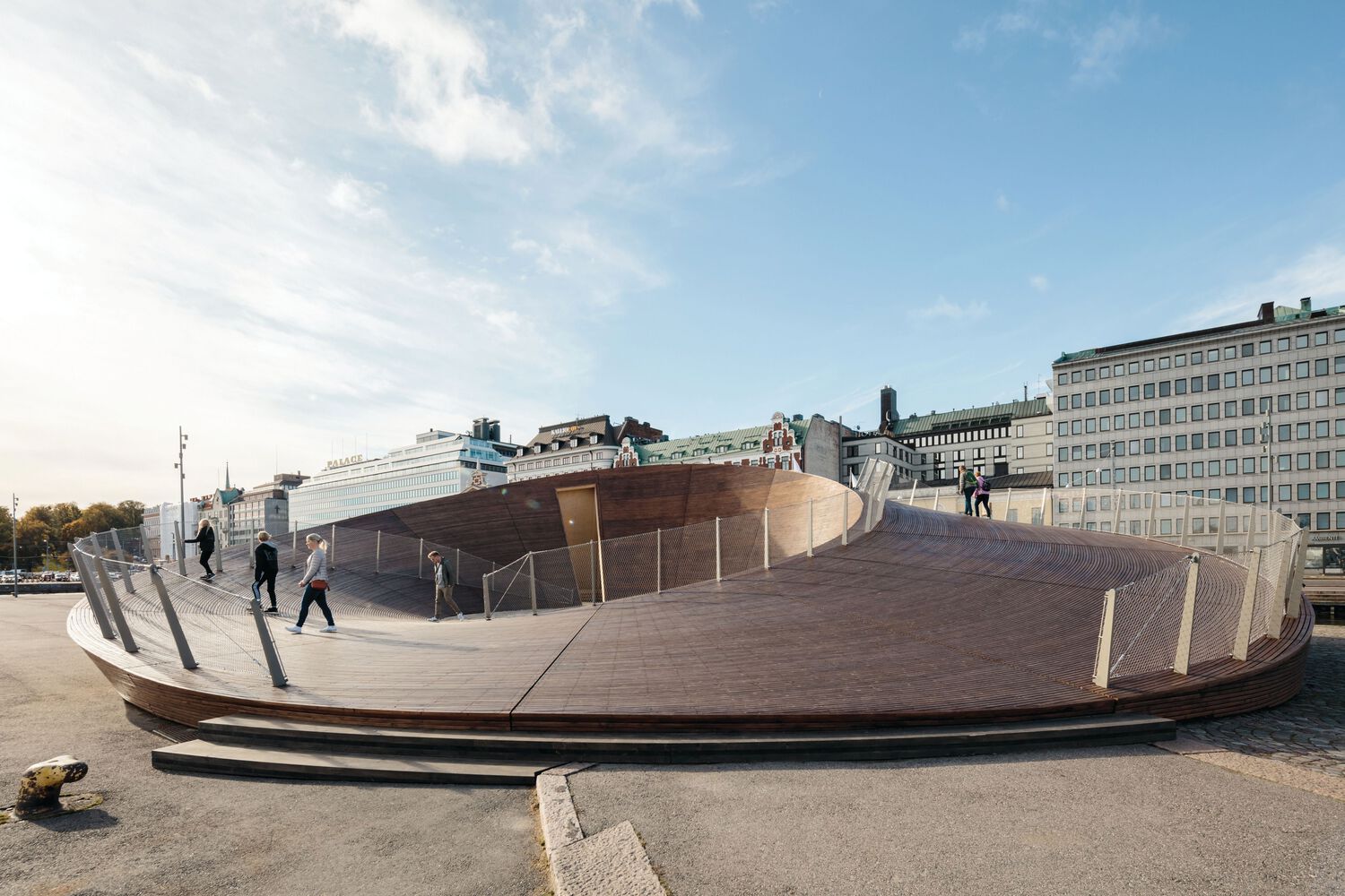 helsinkibiennialpavilion-verstas-12-the-pavilion-from-the-pier-tuomas-uusheimo.jpg