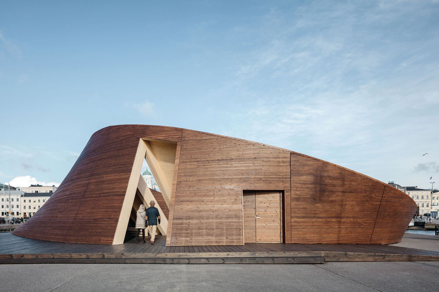 helsinkibiennialpavilion-verstas-9-the-entrance-tuomas-uusheimo.jpg